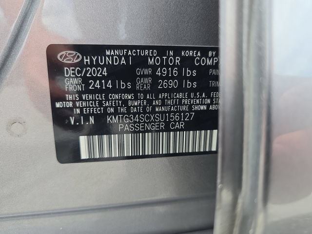 Used 2025 Genesis G70 2.5T AWD/4WD image 32