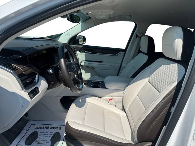 Used 2024 GMC Acadia Denali FWD image 10