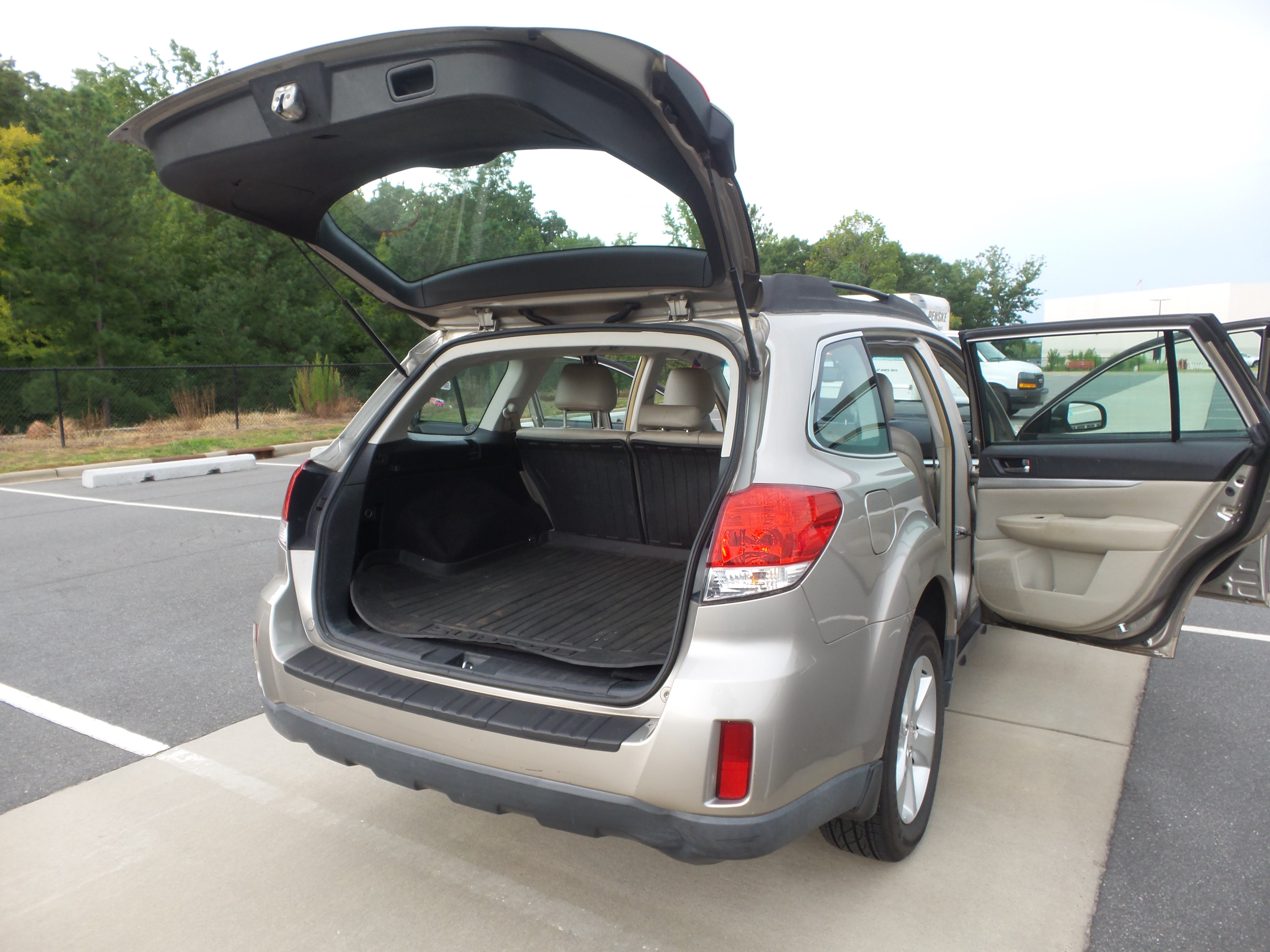 Used 2014 Subaru Outback 2.5i AWD/4WD image 61