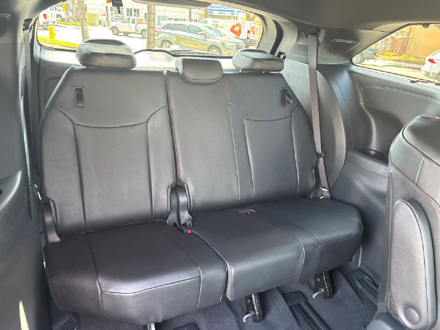 New 2026 Toyota Sienna XSE FWD image 21