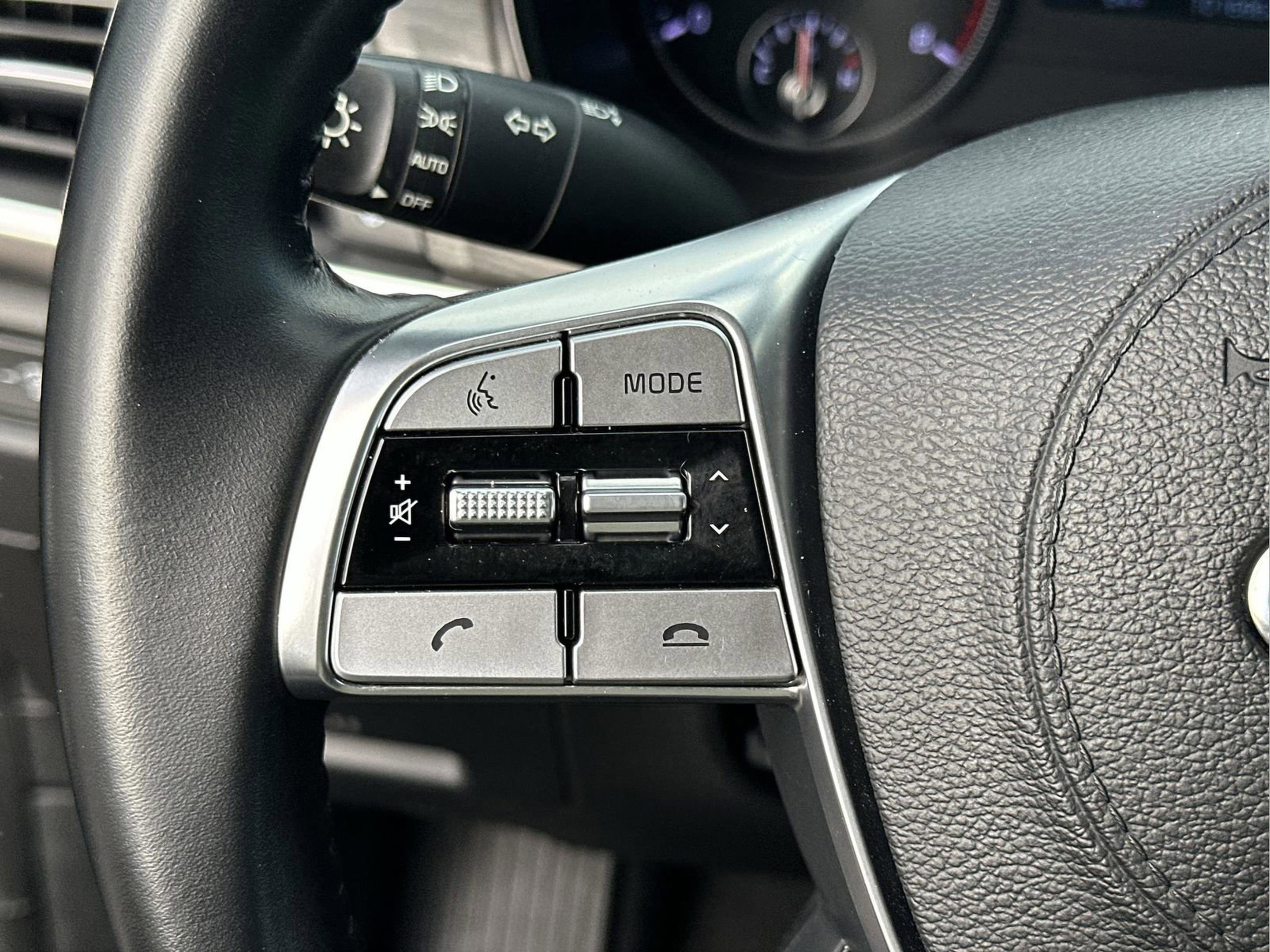 Used 2020 Kia Telluride EX w/ EX Premium Package image 13