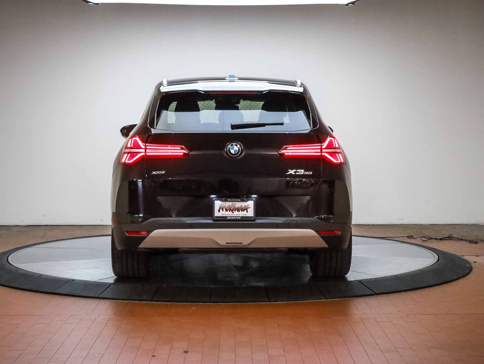 Used 2026 BMW X3 xDrive30i w/ Convenience Package AWD/4WD image 3