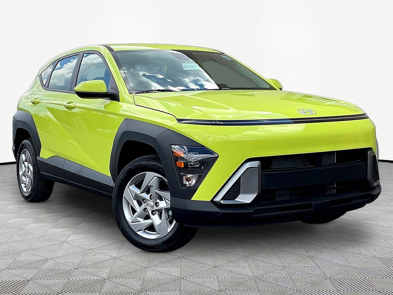 New 2027 Hyundai Kona SE AWD/4WD image 3