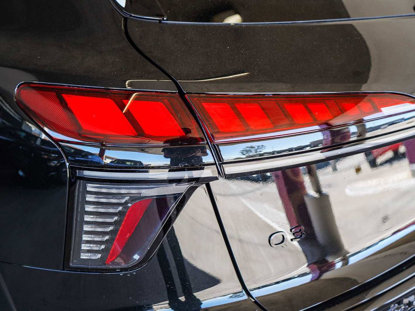 New 2026 Audi Q3 quattro 2.0T AWD/4WD image 7