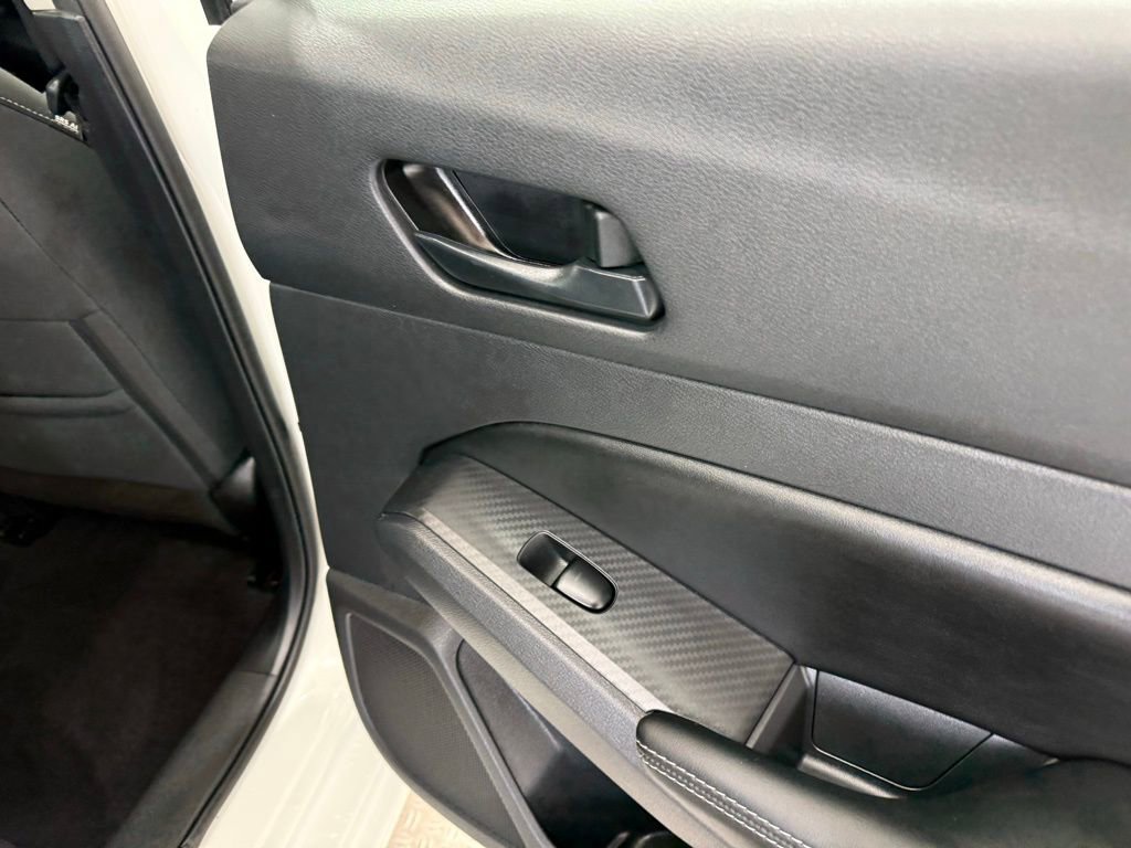 Used 2025 Nissan Altima 2.5 SV FWD image 25