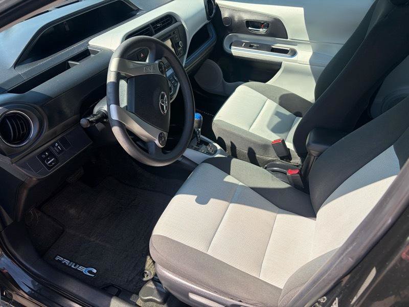 Used 2012 Toyota Prius C Three FWD image 10