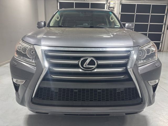 Used 2018 Lexus GX 460 Premium AWD/4WD image 3