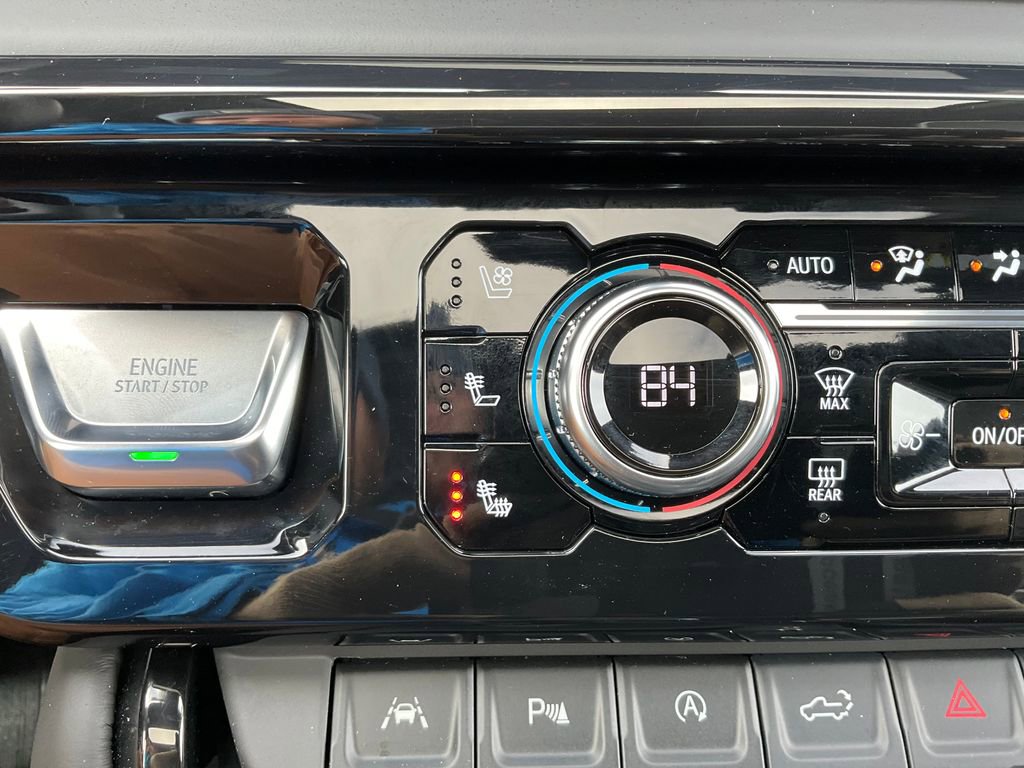 Used 2025 GMC Sierra 1500 AT4X image 10