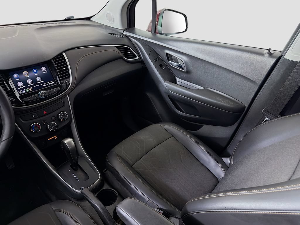 Used 2022 Chevrolet Trax LT w/ LT Convenience Package AWD/4WD image 23