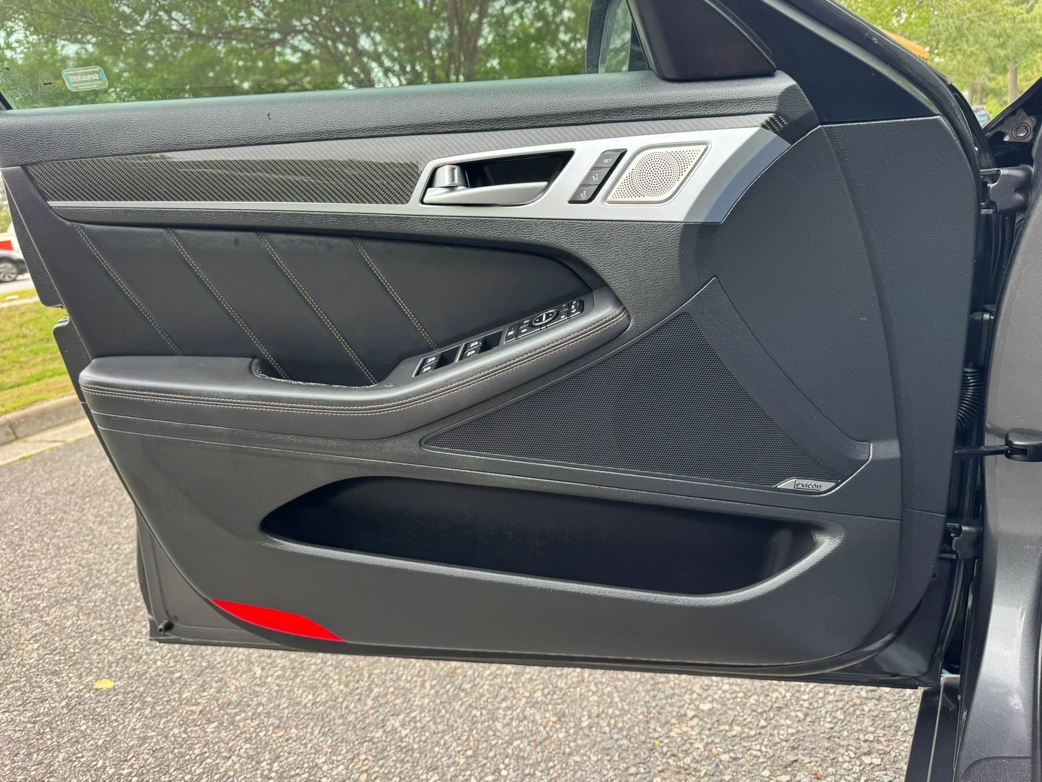 Used 2018 Genesis G80 3.3T Sport RWD image 8