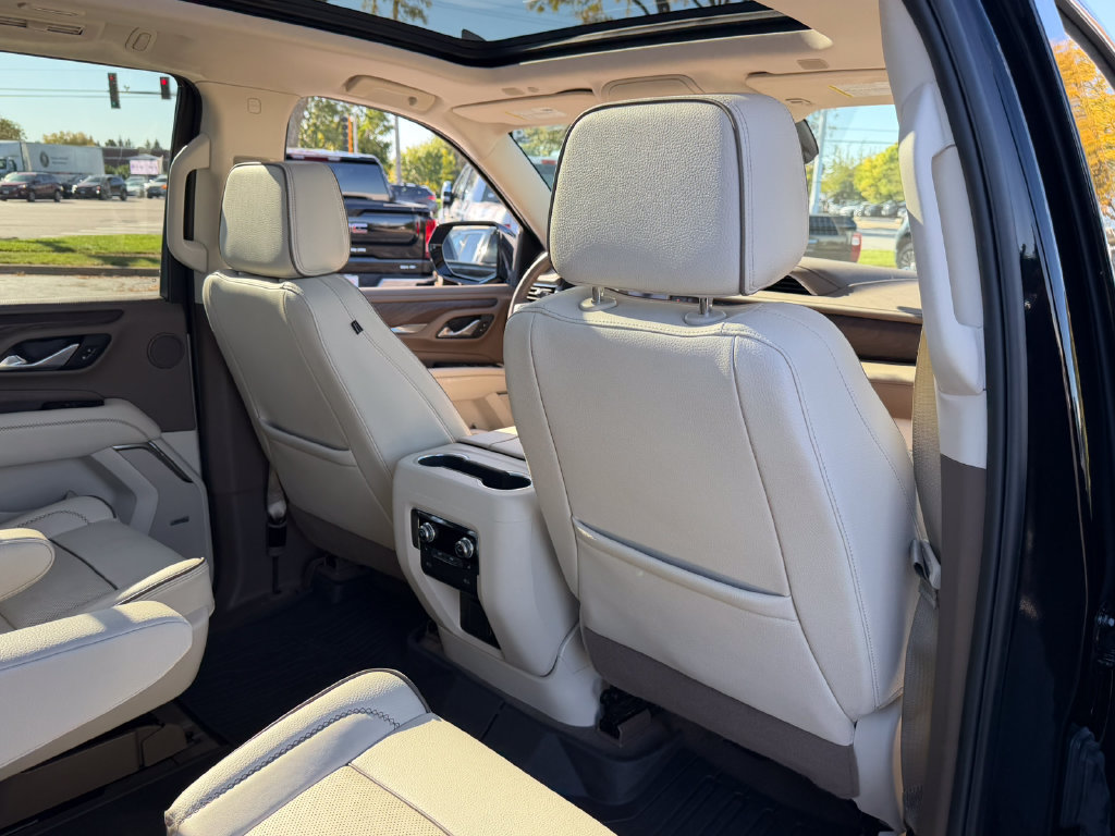 Certified 2023 GMC Yukon Denali AWD/4WD image 16