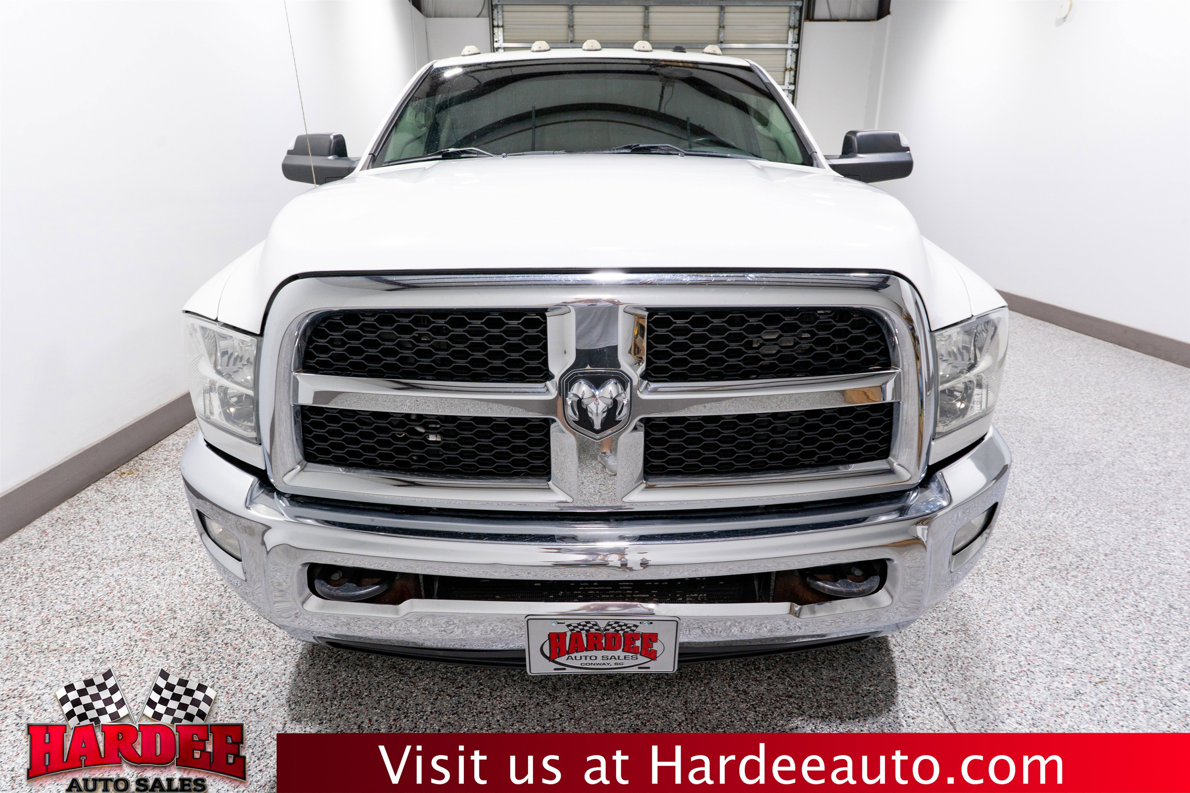 Used 2018 RAM 3500 Tradesman w/ Chrome Appearance Group AWD/4WD image 7