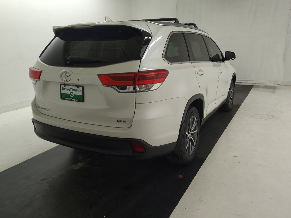 Used 2019 Toyota Highlander XLE FWD image 9