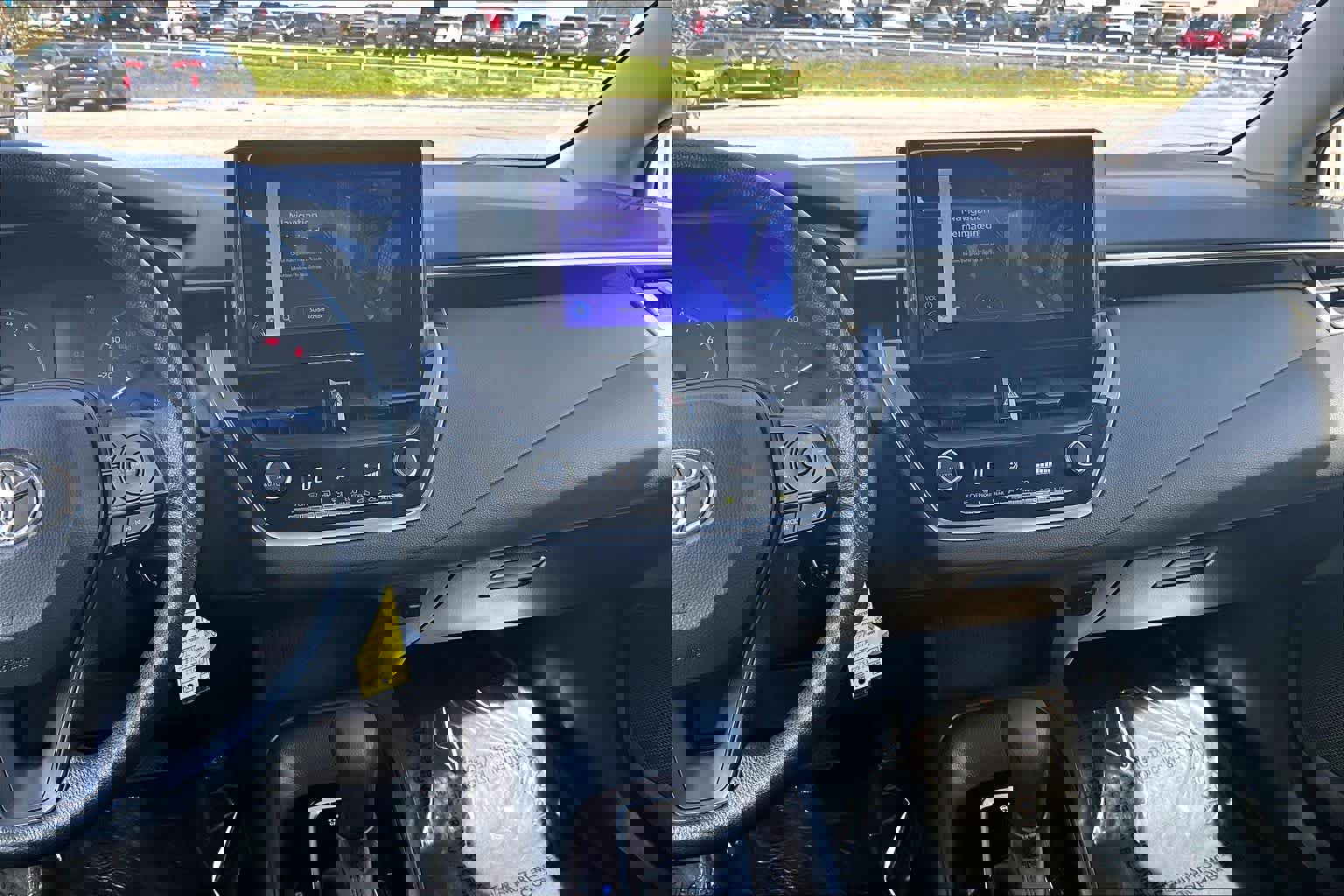 Used 2023 Toyota Corolla LE image 7