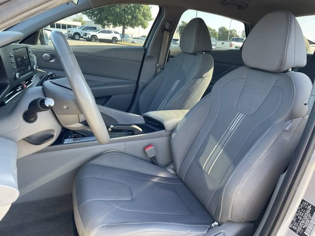 Used 2025 Hyundai Elantra Sport FWD image 23