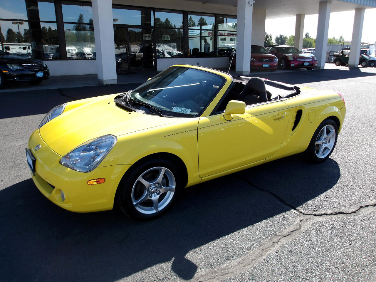 Used 2003 Toyota MR2 image 9