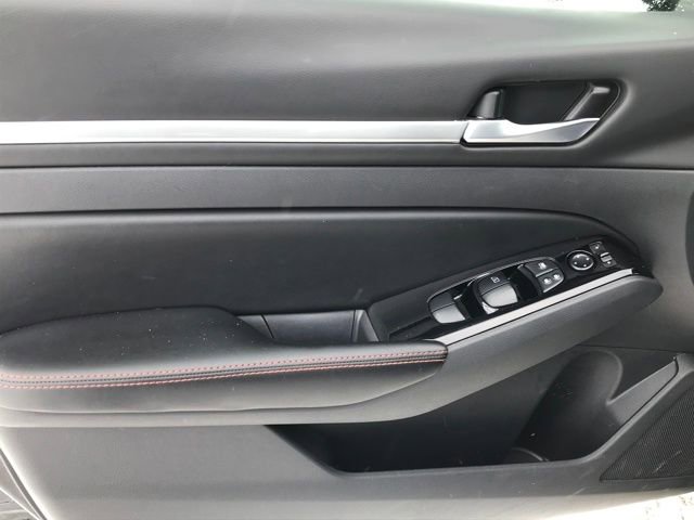 Used 2024 Nissan Altima 2.5 SR image 15