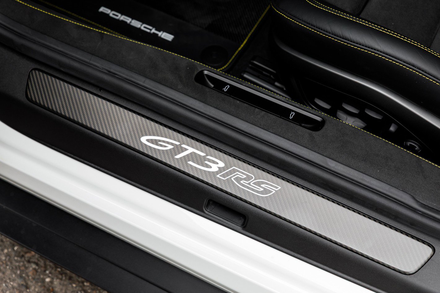 Used 2025 Porsche 911 GT3 RS image 51