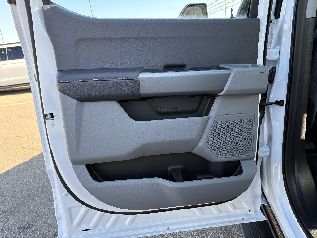 New 2026 Ford F350 XL w/ STX Appearance Package AWD/4WD image 17