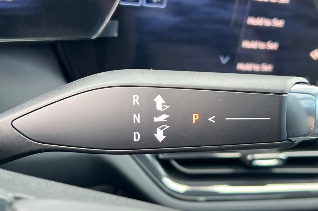 New 2025 Chevrolet Equinox EV RS image 19