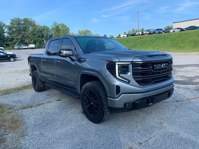 Used 2024 GMC Sierra 1500 AT4 w/ Technology Package AWD/4WD image 2