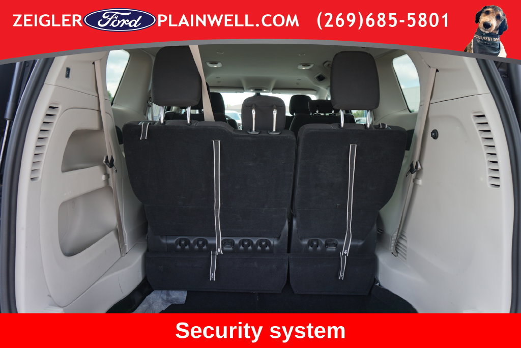 Used 2024 Chrysler Voyager LX FWD image 10