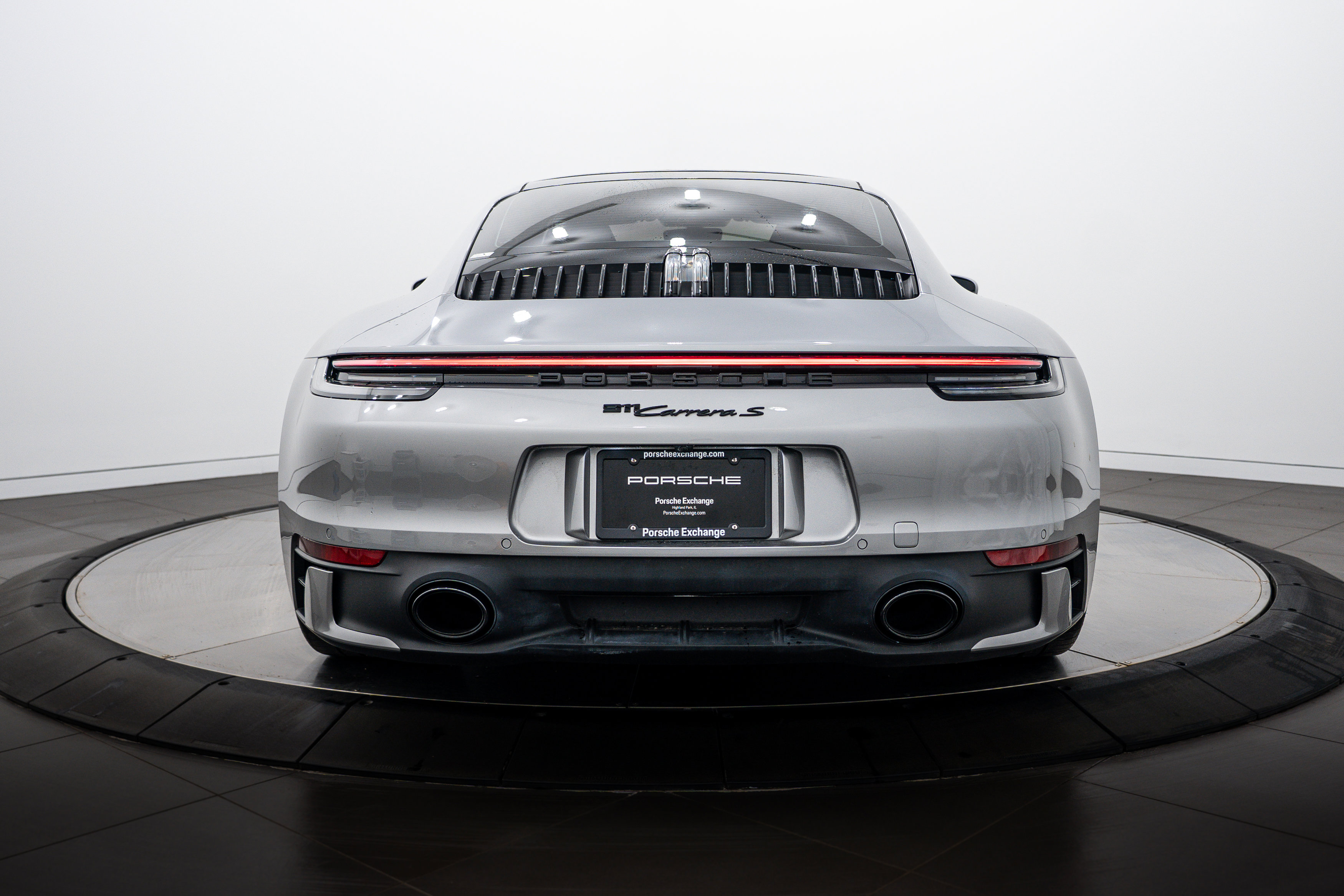 Certified 2023 Porsche 911 Carrera S w/ Premium Package image 6