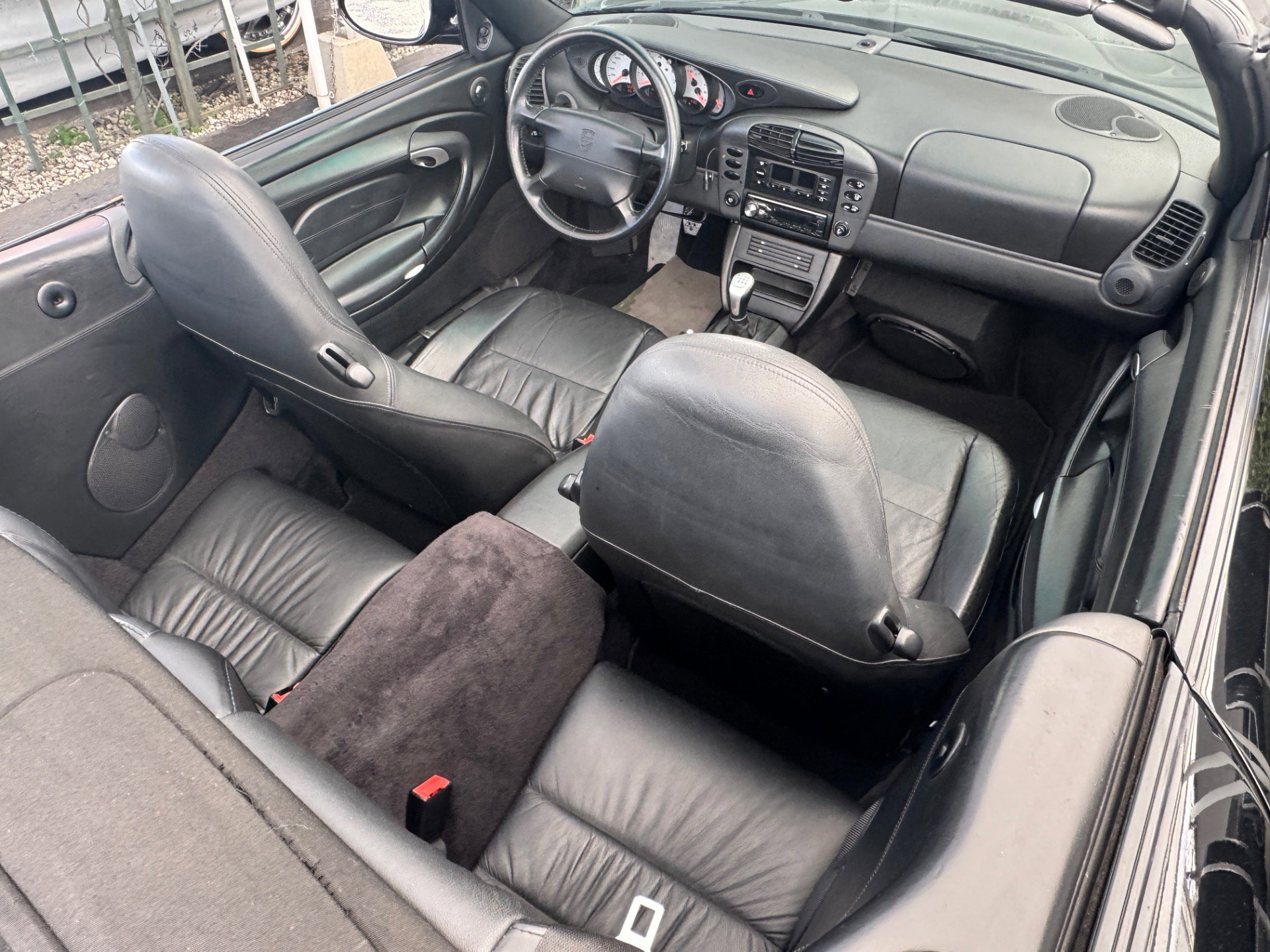 Used 1999 Porsche 911 Cabriolet image 28