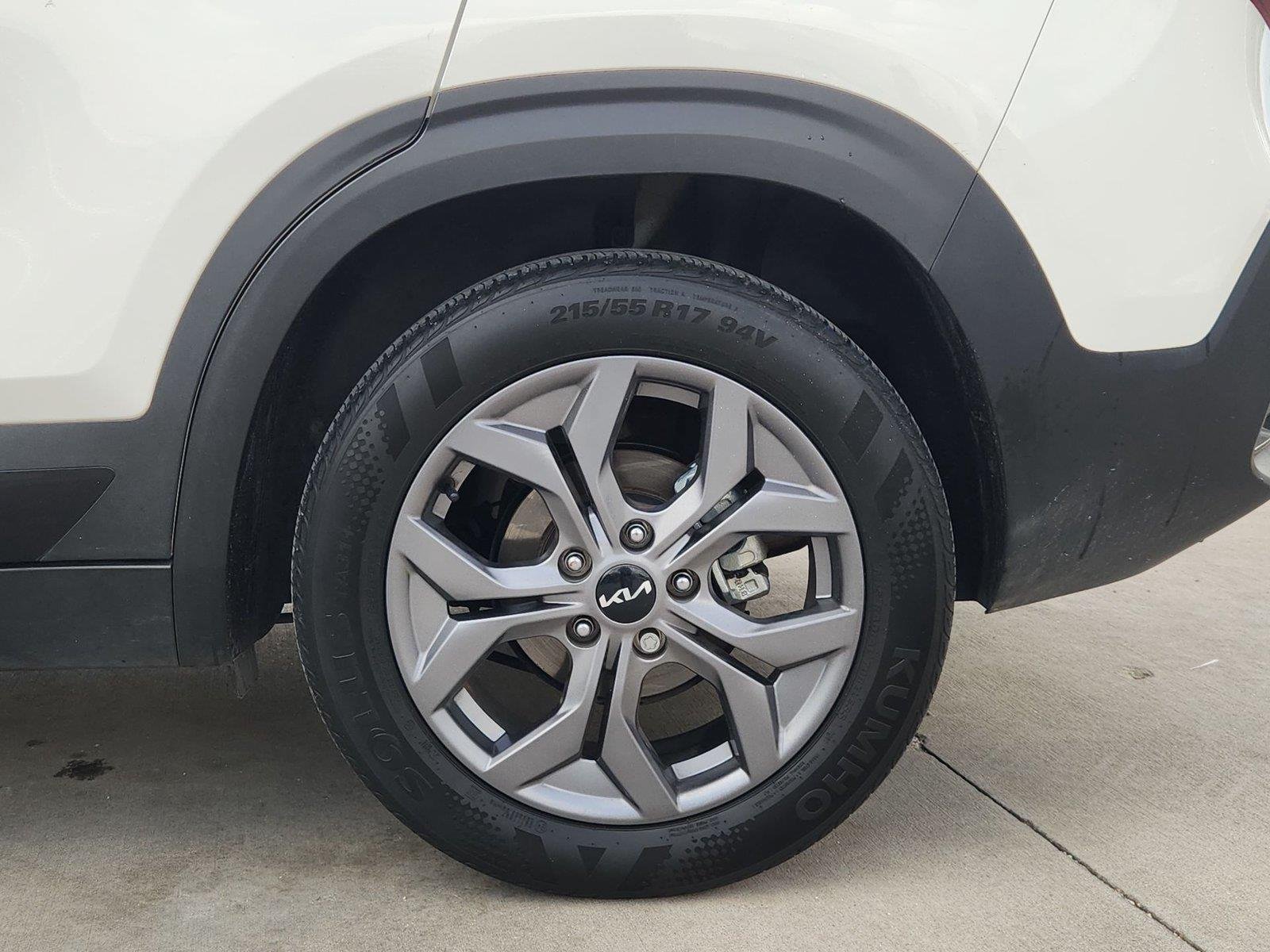 Used 2024 Kia Seltos S FWD image 32