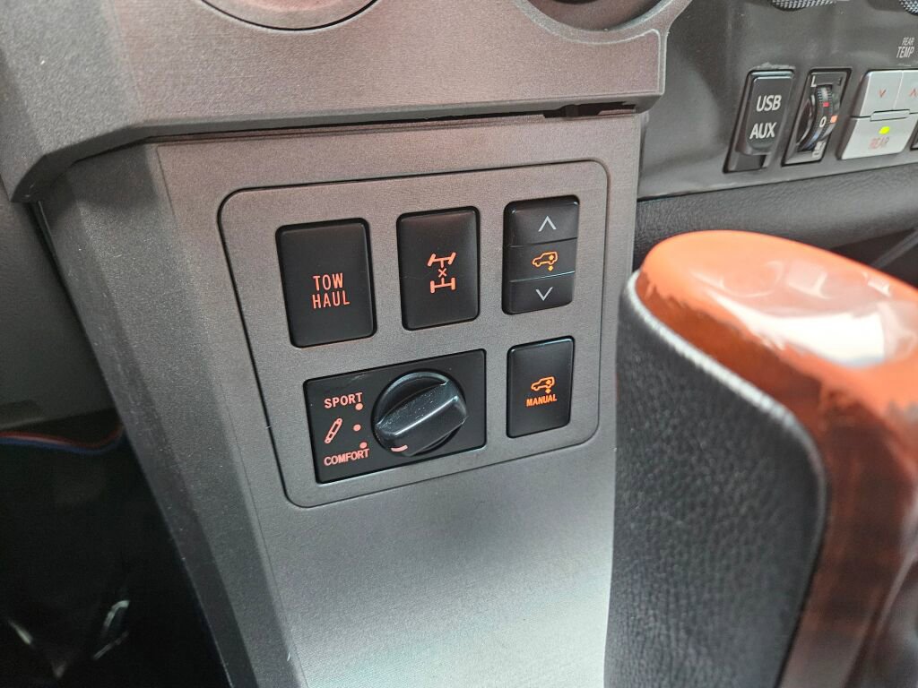 Used 2012 Toyota Sequoia Platinum image 6