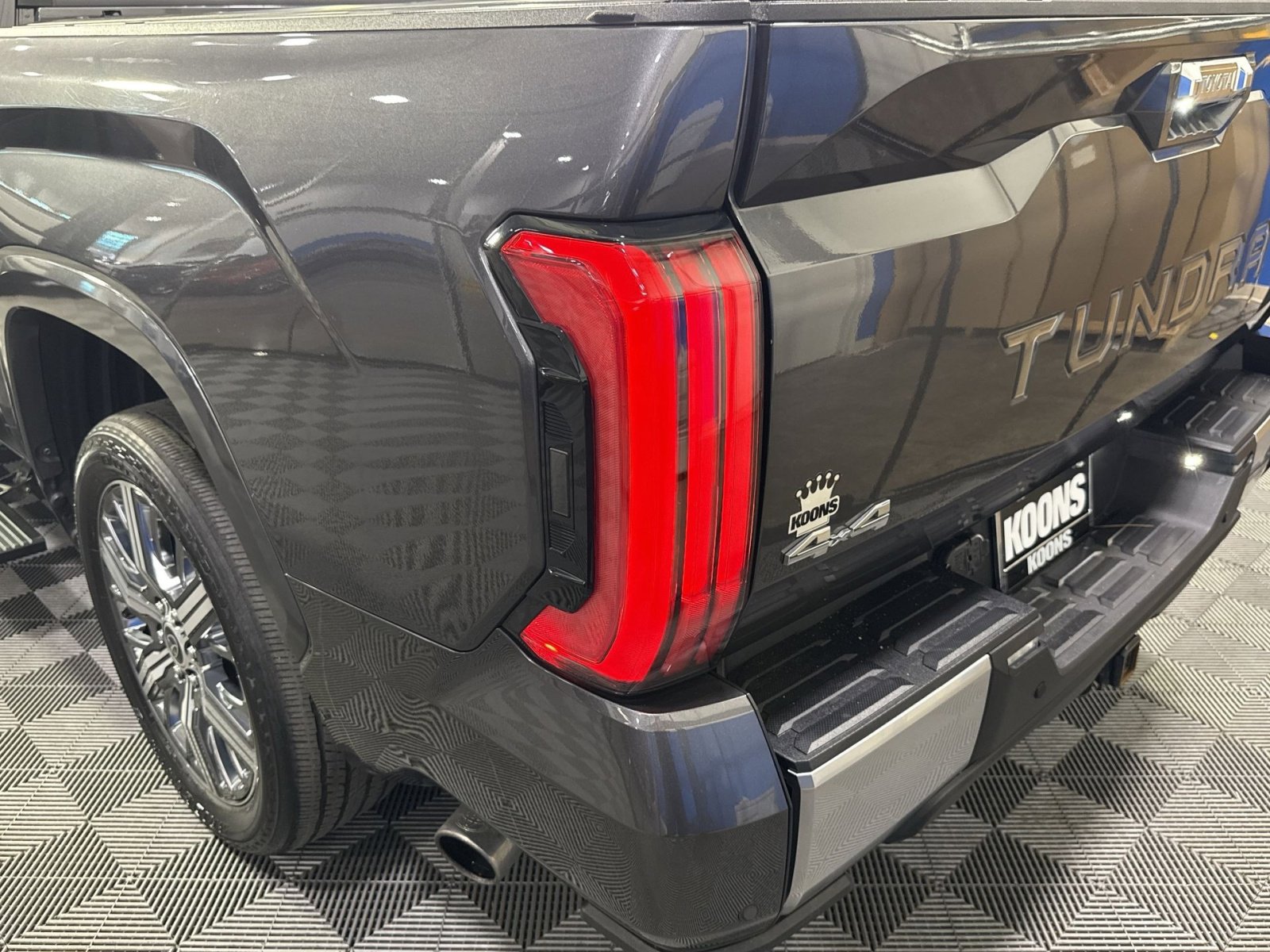 Used 2023 Toyota Tundra Capstone image 40