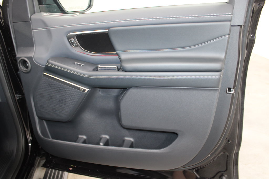 New 2027 Ford Expedition Max Platinum w/ Stealth Appearance Package AWD/4WD image 25