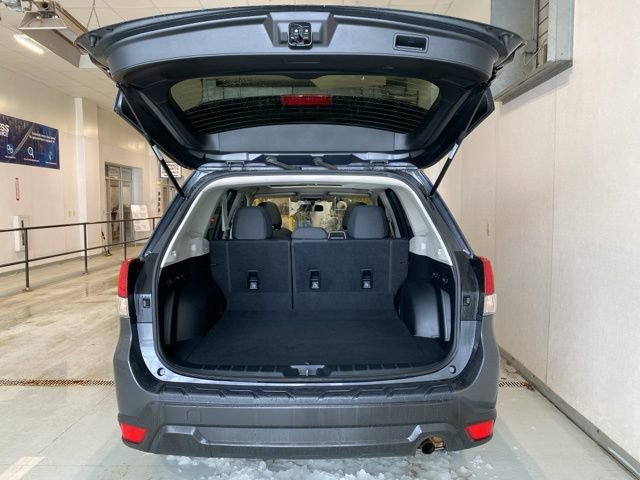 Used 2021 Subaru Forester Premium image 7