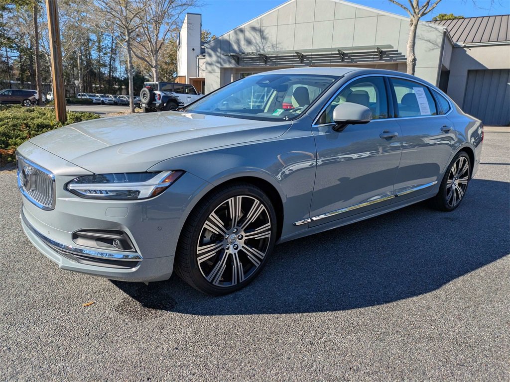 Used 2025 Volvo S90 B6 Plus image 8