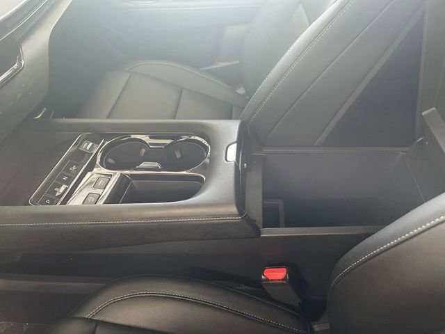 Certified 2025 Nissan Murano SV image 25