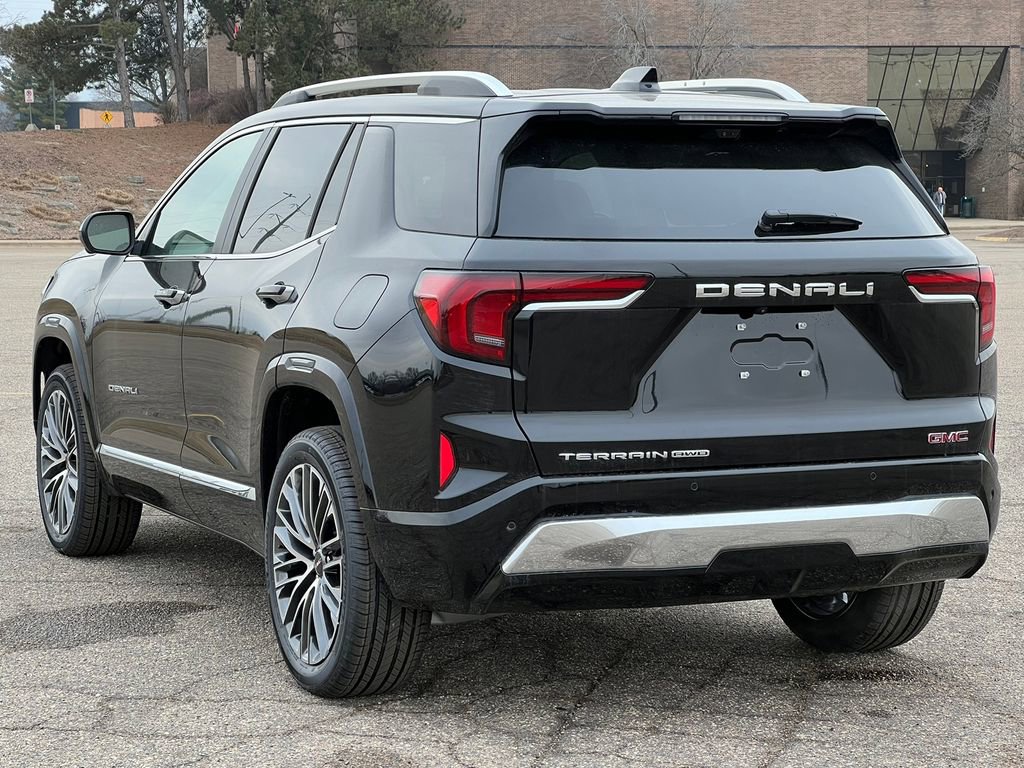 New 2026 GMC Terrain Denali w/ LPO, Floor Liner Package image 9
