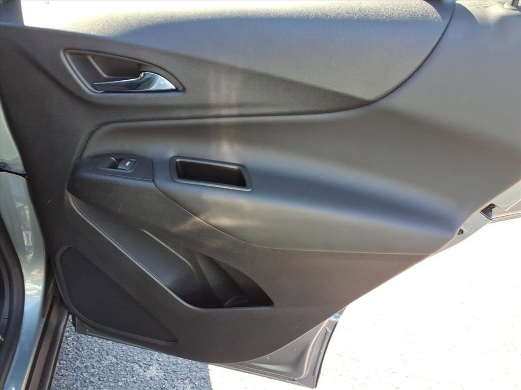 Used 2024 Chevrolet Equinox LT image 11