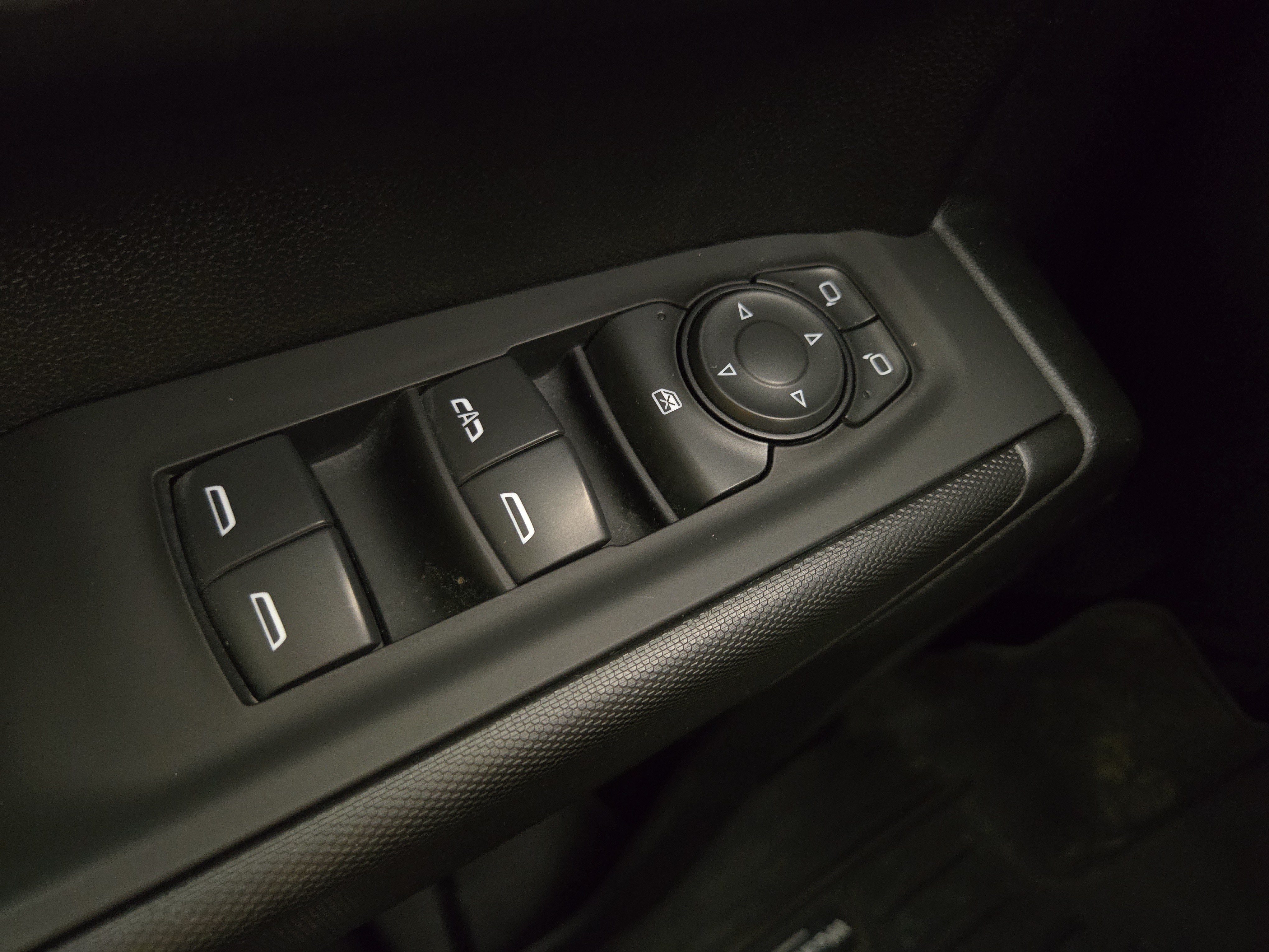 Certified 2023 Chevrolet Silverado 1500 Custom RWD image 26
