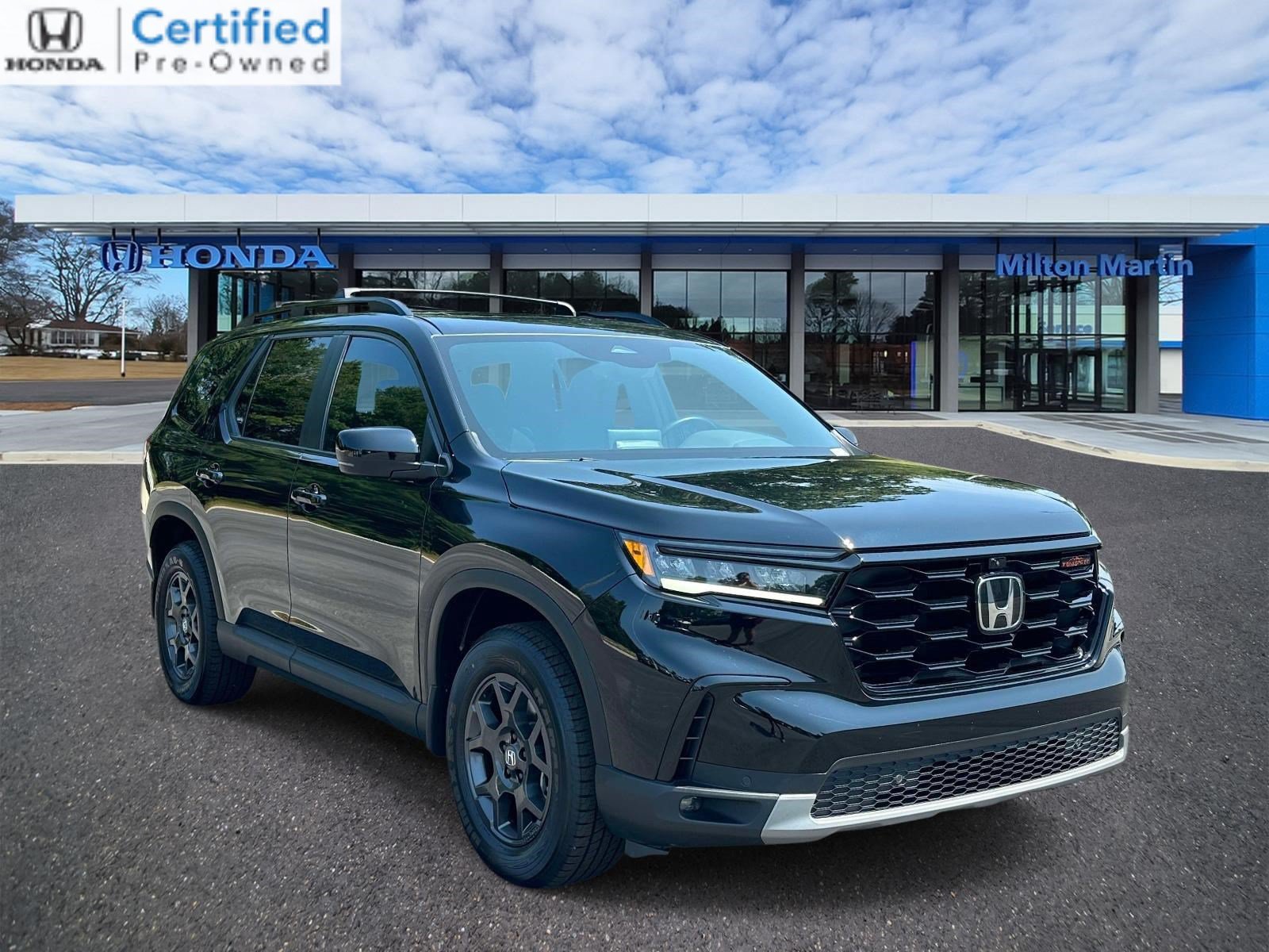 Certified 2025 Honda Pilot TrailSport video 1