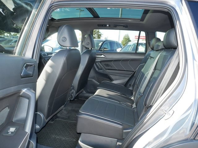 Certified 2023 Volkswagen Tiguan SEL R-Line AWD/4WD image 16