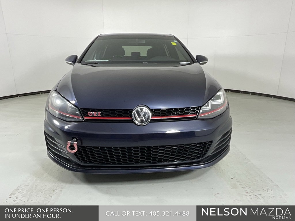 Used 2017 Volkswagen GTI SE image 2