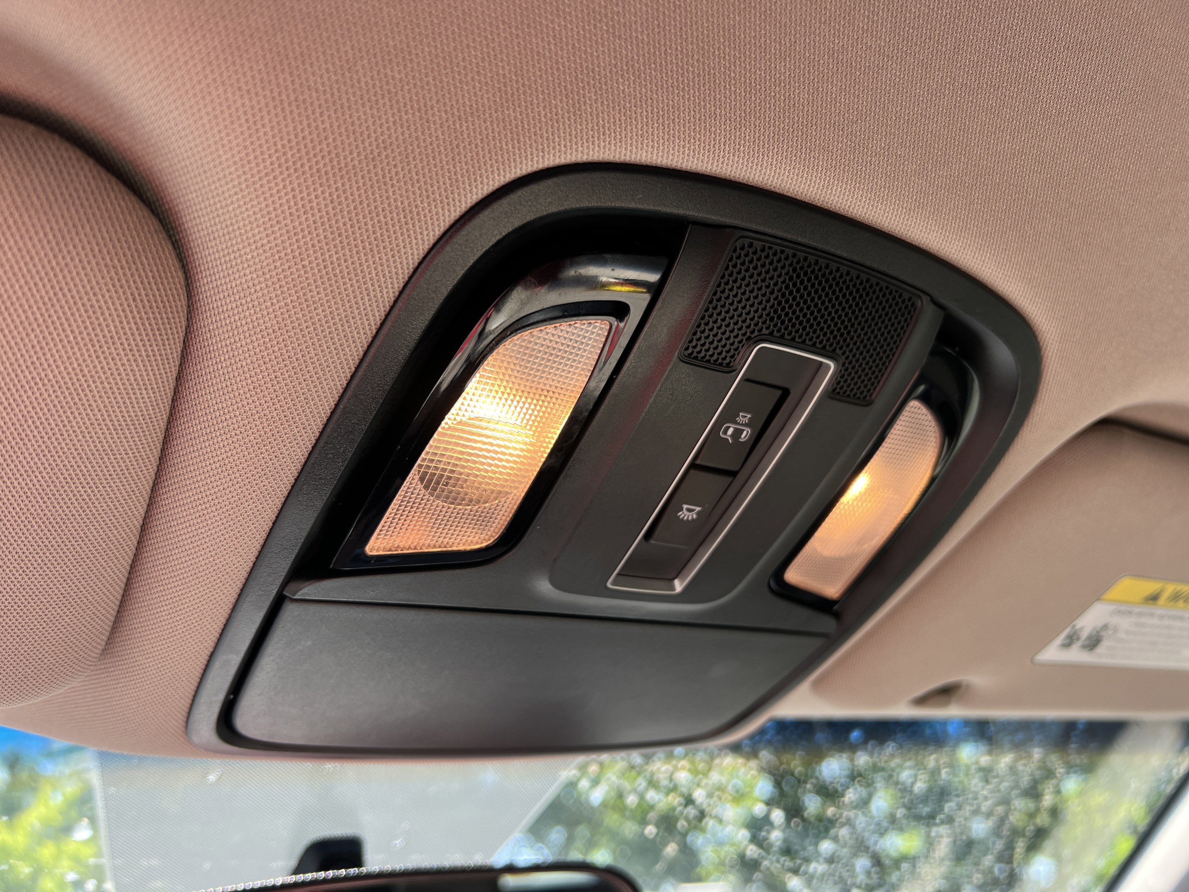 Used 2019 Kia Sorento FWD image 31