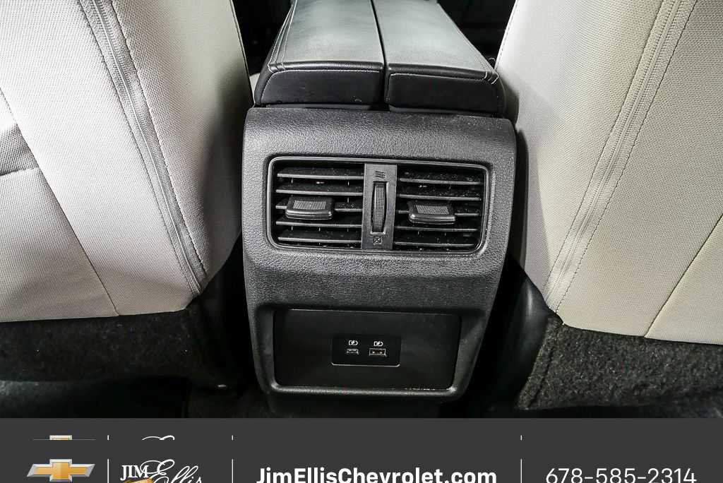 Used 2022 Nissan Rogue SV image 18