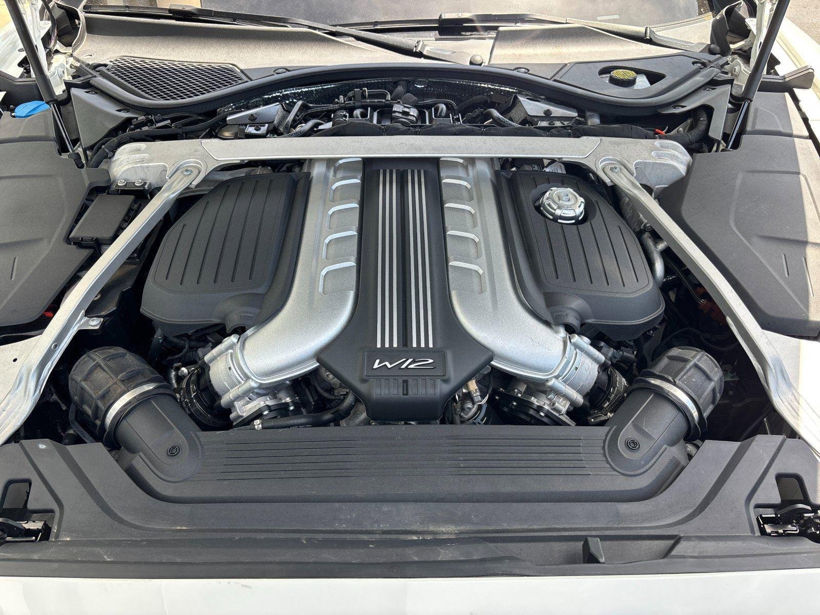 Used 2021 Bentley Flying Spur W12 AWD/4WD image 15