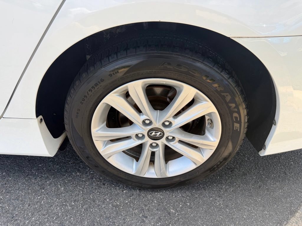 Used 2014 Hyundai Sonata GLS w/ Popular Equipment Group 2 FWD image 12