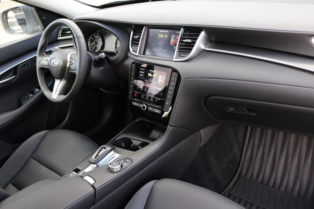 Certified 2025 INFINITI QX50 Luxe image 43