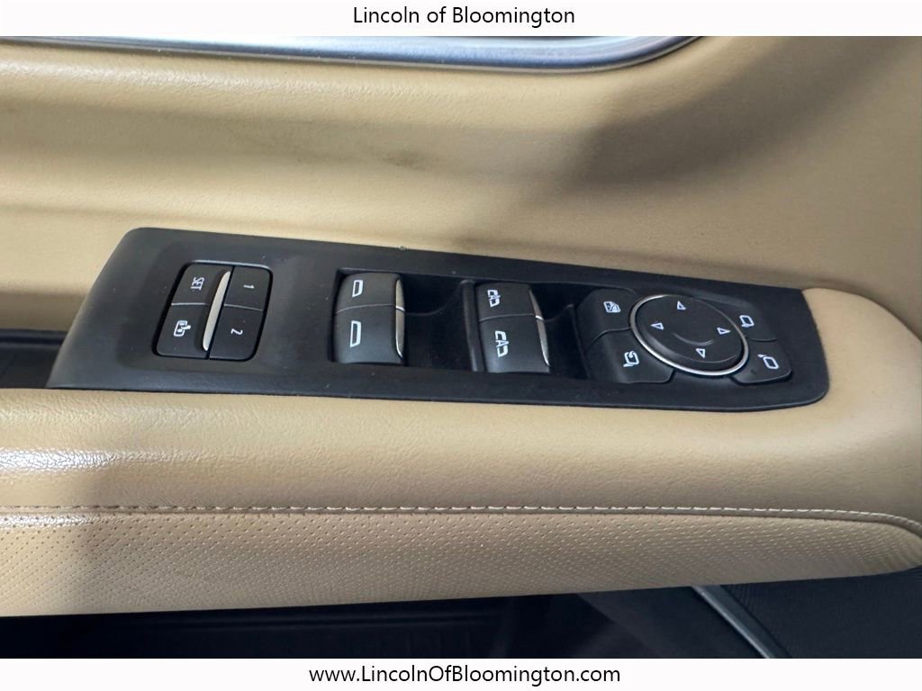 Used 2021 Chevrolet Suburban Premier w/ Premium Package image 41