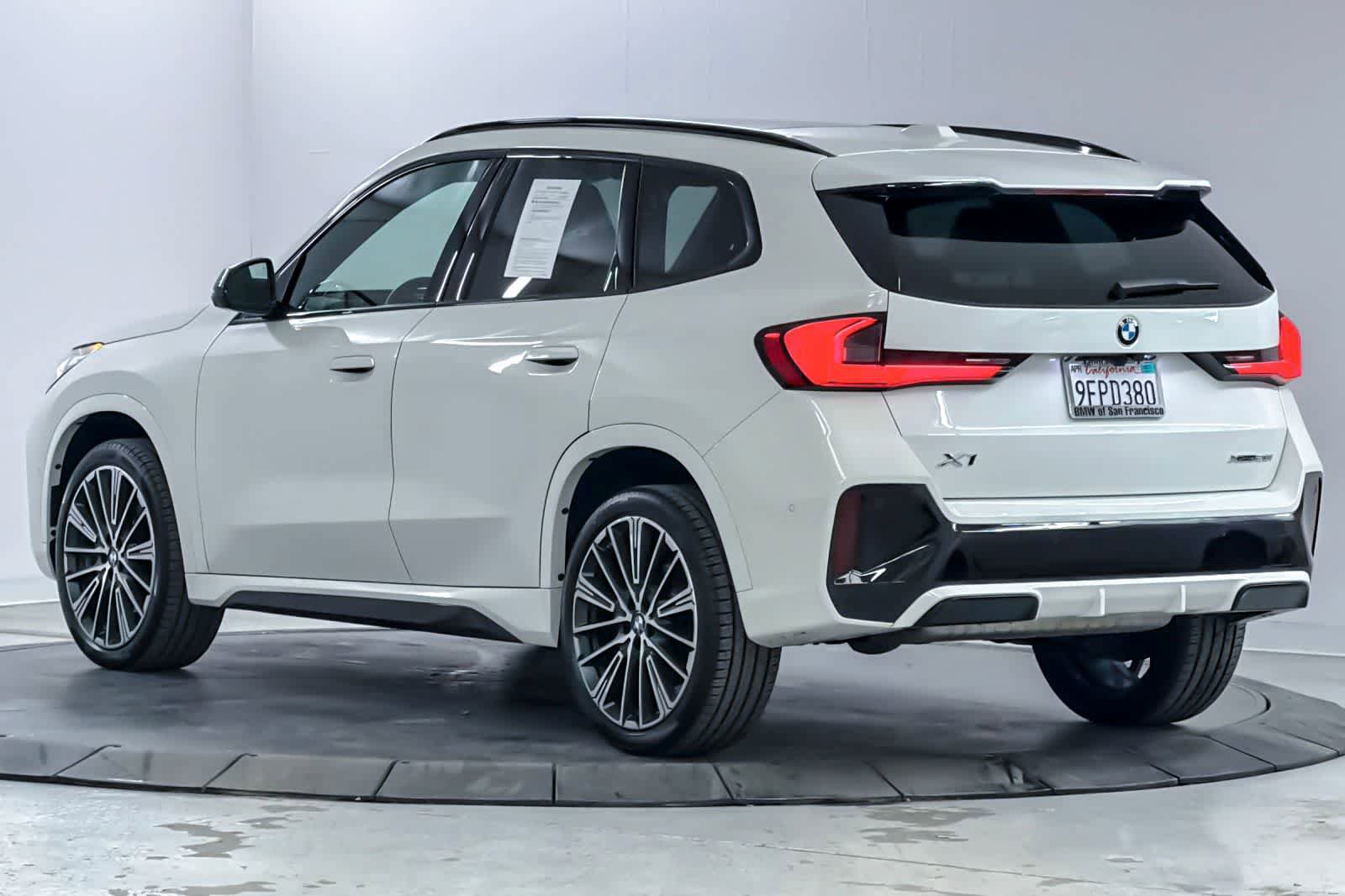 Used 2023 BMW X1 xDrive28i w/ Premium Package AWD/4WD image 6