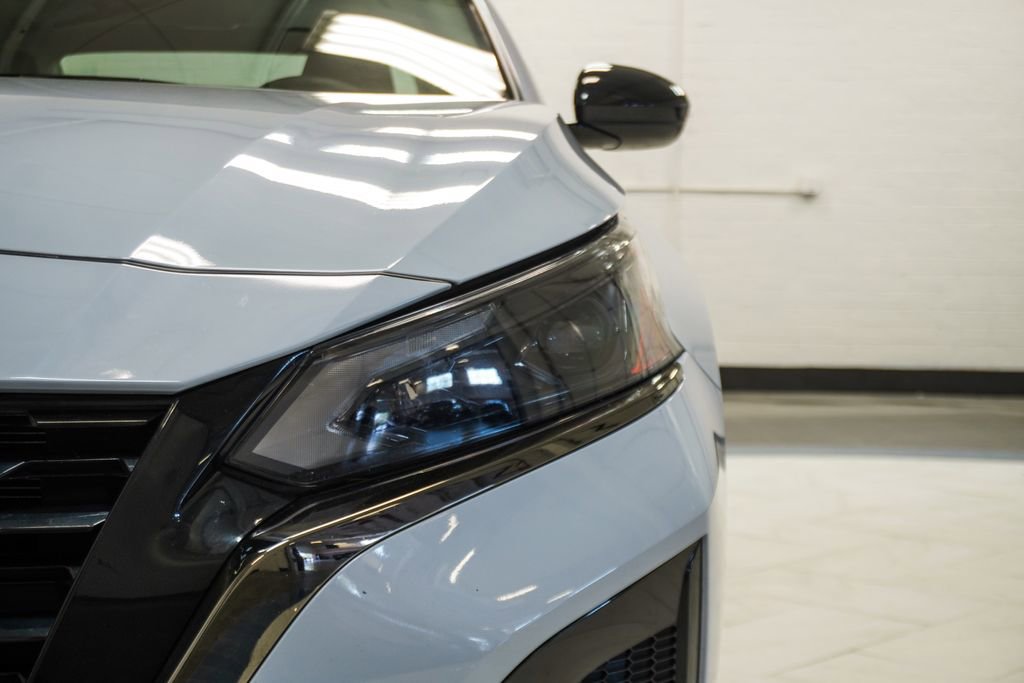 Used 2024 Nissan Altima 2.5 SR w/ SR Premium Package image 43