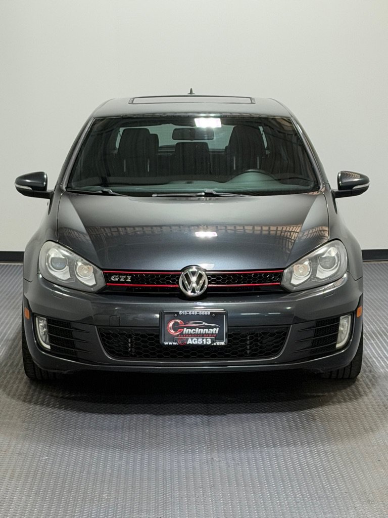 Used 2010 Volkswagen GTI 4-Door FWD image 3